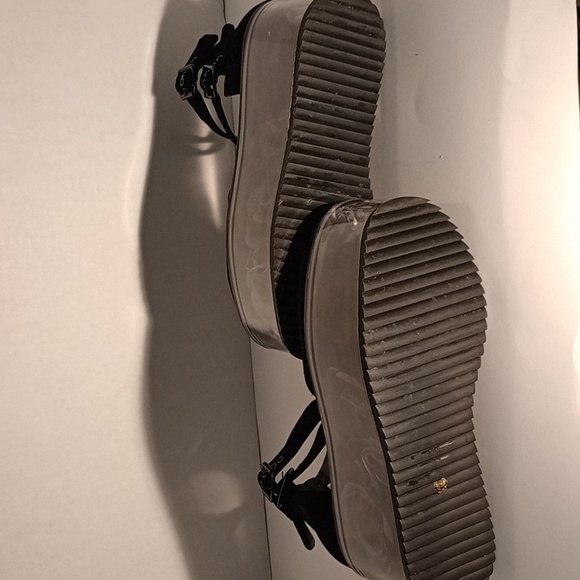 .,Dolls Kill - Dolly Bae black velvet platforms Platform is 3in high Black Rose - Picture 5 of 5